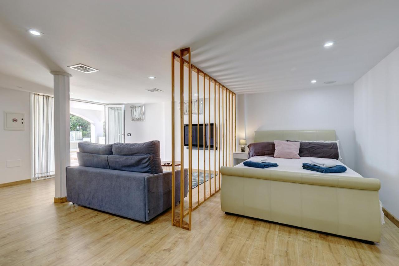 Modern Independent In Luxury Appartamento Benalmádena